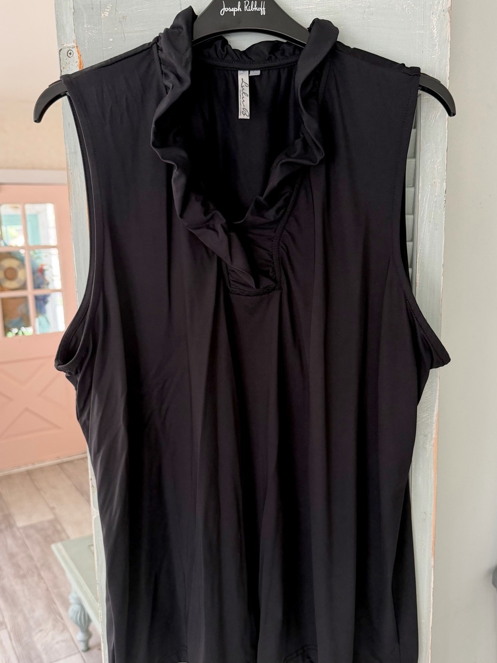 Lulu-B Black Sleeveless Ruffle Neck Camisole